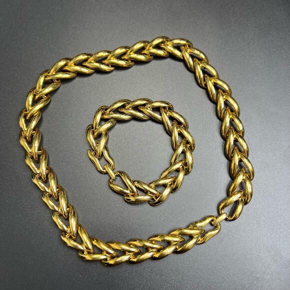 Vintage Napier Gold Tone Chucky Chain Chocker Necklace Bracelet Set - Picture 8 of 8